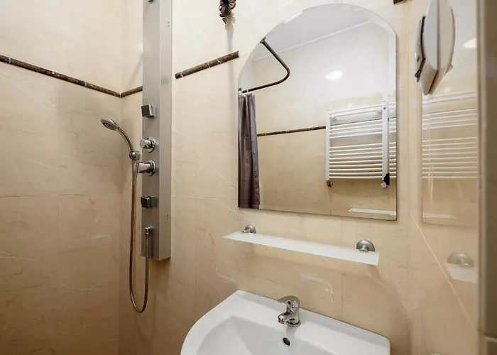 Iguana Bed & Breakfast