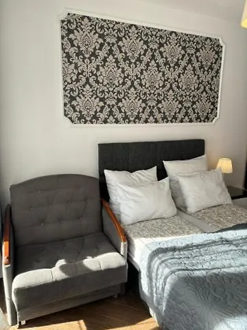 Iguana Bed & Breakfast